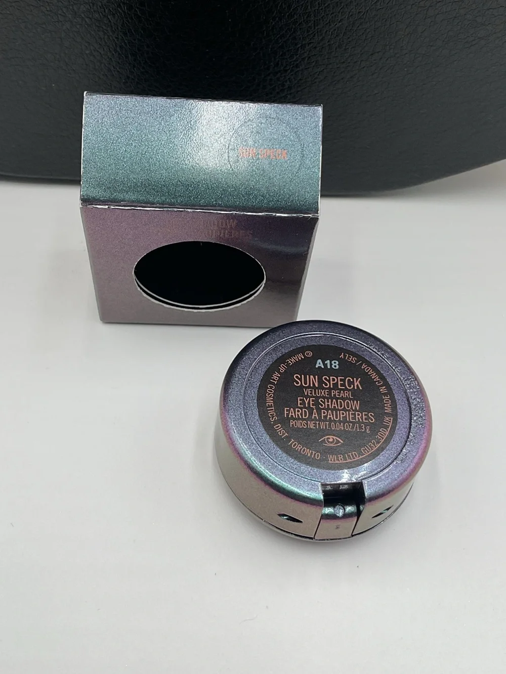 MAC Cosmetics Veluxe Pearl Eyeshadow in Sun Speck - BNIB, LE & Discontinued